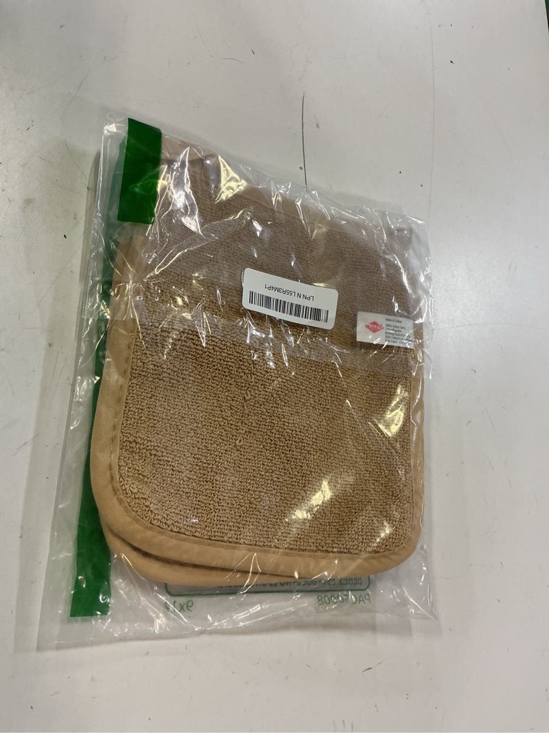Condition photo showing Good Condition for ritz terry potholder & hot pad: unparalleled heat resistant, durable 100% cotton – ergonomically designed for optimal grip – easy-care machine washable – 2-pack, straw 2-pack straw