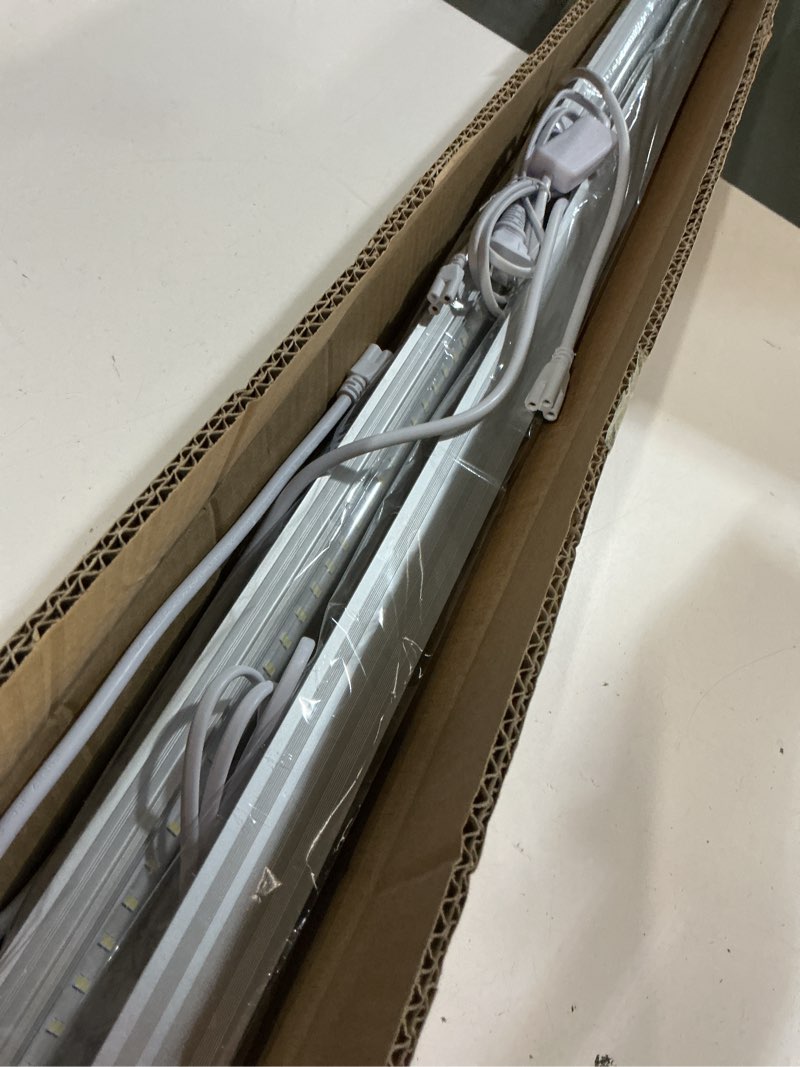 Condition photo showing Good Condition for led shop lights,4ft led light 50w 6500k 7000lm led daylight,garage light linkable clear cover integrated v-shape for garage warehouse workbench workshop(2-pack) 4ft 2pack