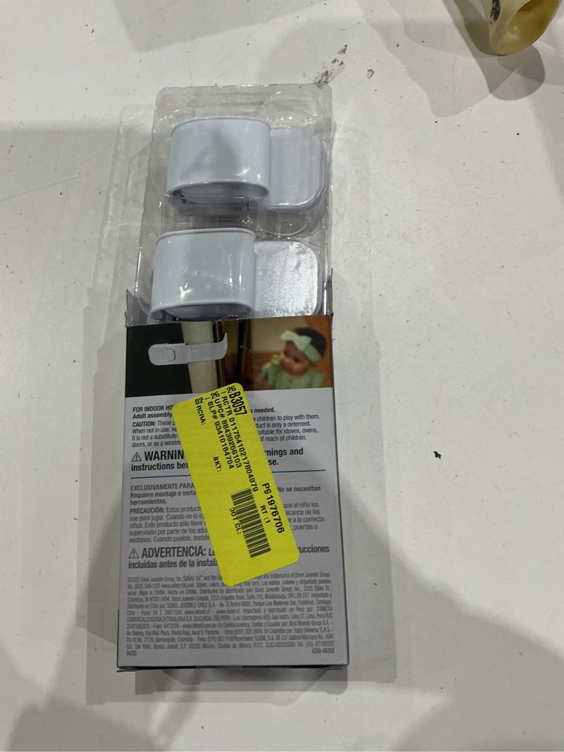 Condition photo showing Good Condition for multi-purpose appliance latch (2-pack)