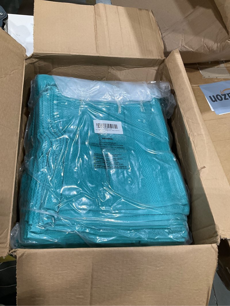 Condition photo showing Good Condition for villa celestia 24-piece 100% cotton towel set, 6 bath towels, 6 hand towels, 12 wash cloth, quick-dry, teal