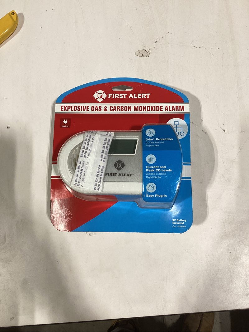 Condition photo showing As Is for First Alert BRK 1039760 Explosive Gas/CO Alarm - Quantity 1