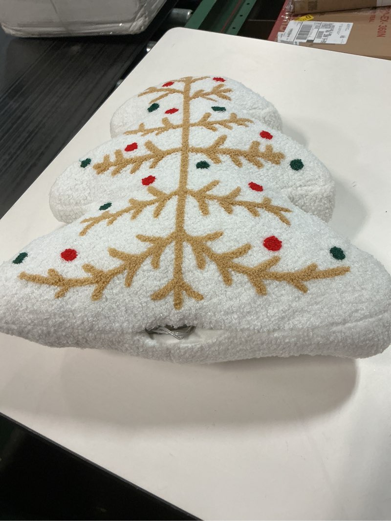 Condition photo showing Good Condition for Lanpn 1 Pcs LED Christmas Tree Throw Pillows, Light Up Xmas Pillow Decor for Indoor Home Sofa Couch Chair Living Room Bedroom Christmas Decorations (Pink-2)