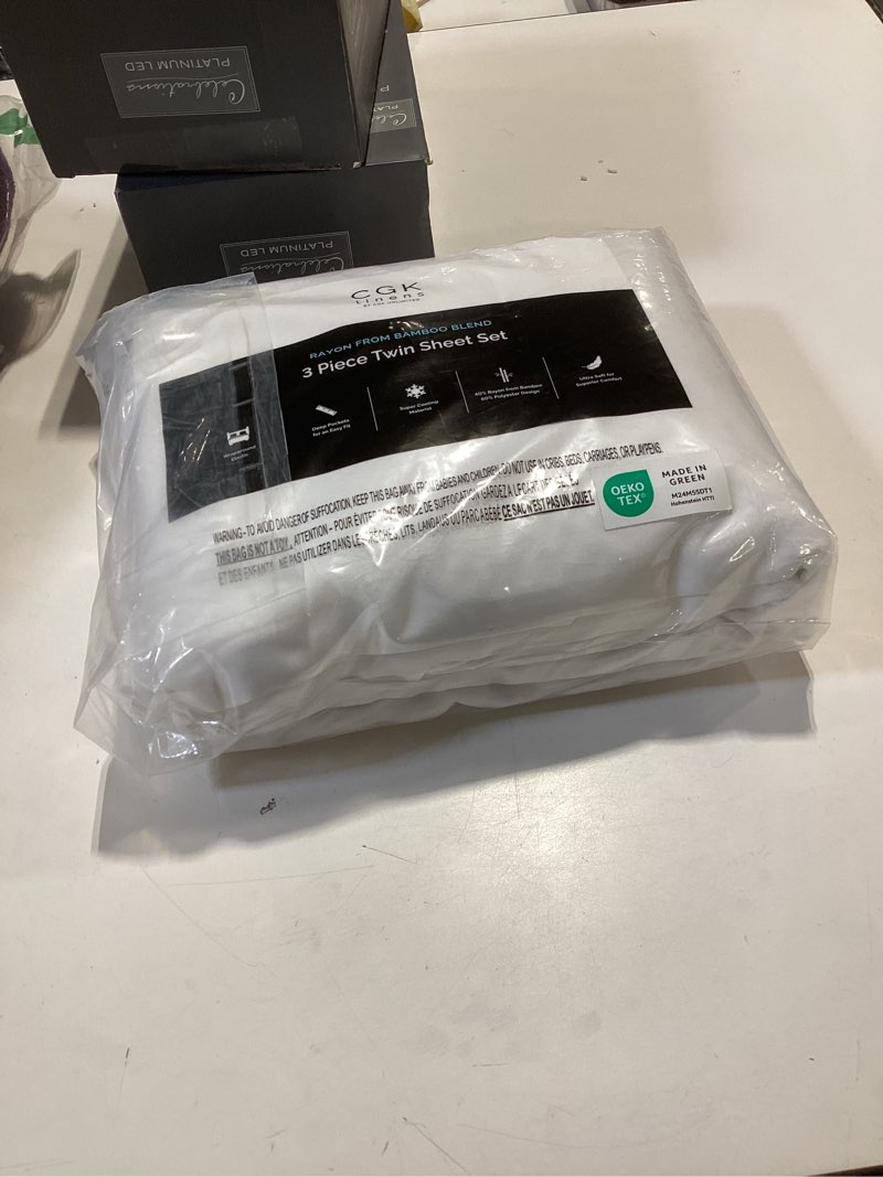 Condition photo showing Good Condition for twin size 3 piece sheet set - comfy breathable & cooling bed sheets set - hotel luxury bedding for women, men, kids, teens, boys & girls - deep pockets, ultra-soft and wrinkle free - oeko-tex - white 01 - white twin