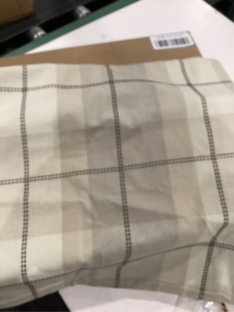 Condition photo showing Good Condition for loloi chris loves julia x teddy collection pcj0009 beige/multi 18'' x 18'' pillow beige / multi 20" x 20" (pack of 1)