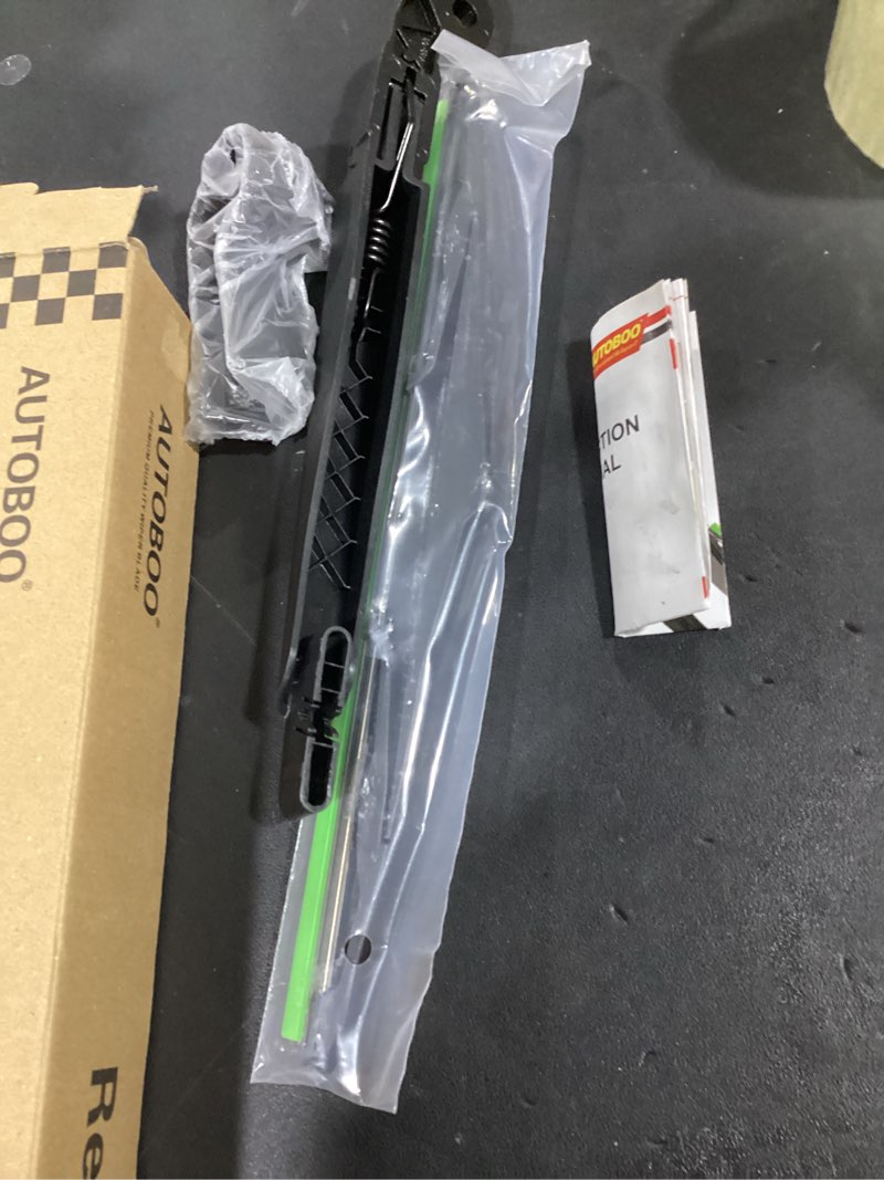 Condition photo showing New/Like New for rear wiper arm blade replacement for jeep wrangler jk 2007-2017 -oem factory accessories