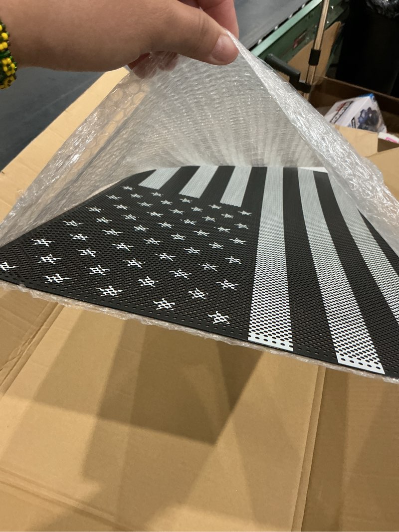 Condition photo showing Good Condition for moveland grill insert with us flag - aluminum alloy mesh grille grid insert screen compatible with jeep wrangler jl & jeep gladiator 2018 2019 2020 2021 2022 2023 2024