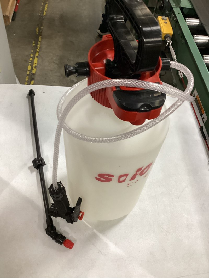 Condition photo showing Good Condition for solo 430-2g 2-gallon farm and landscape sprayer with nozzle tips for multiple spraying needs