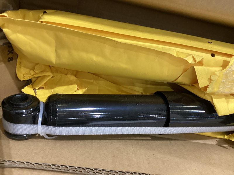 Condition photo showing Good Condition for cciyu front and rear shock absorbers fit for chevrolet blazer1995-2005,for chevrolet s10 1982-2004,for chevrolet s10 blazer 1983-1994,1992-2001 for gmc jimmy,1991-2004 for gmc sonoma 344041 (4wd)