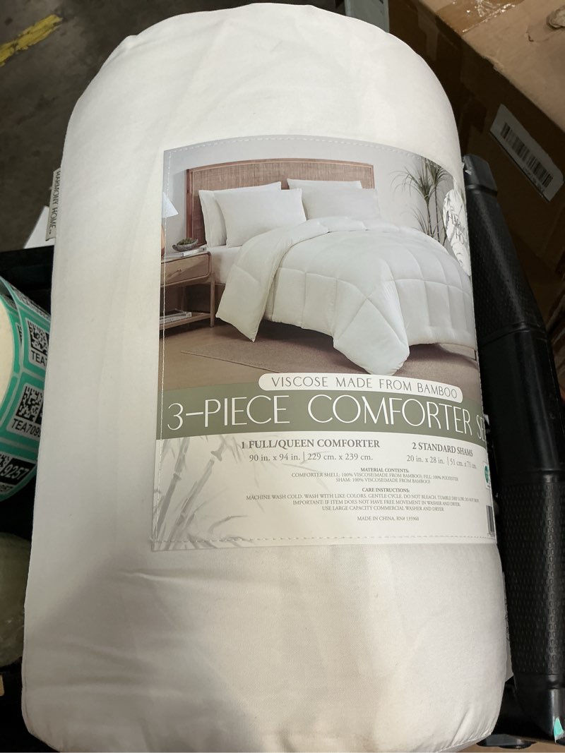 Condition photo showing New/Like New for bamboo harmony 3-piece viscose made from bamboo comforter set full/queen