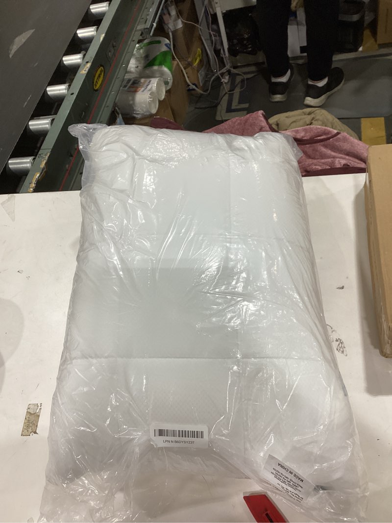 Condition photo showing Good Condition for Nuzzle Cooling Adjustable Pillow for Side Sleepers, Luxury Standard Size Bed Pillow Hotel Collection - Best Adjust Height Soft Firm Pillow for Back, Stomach or Side Sleepers - Home Gifts