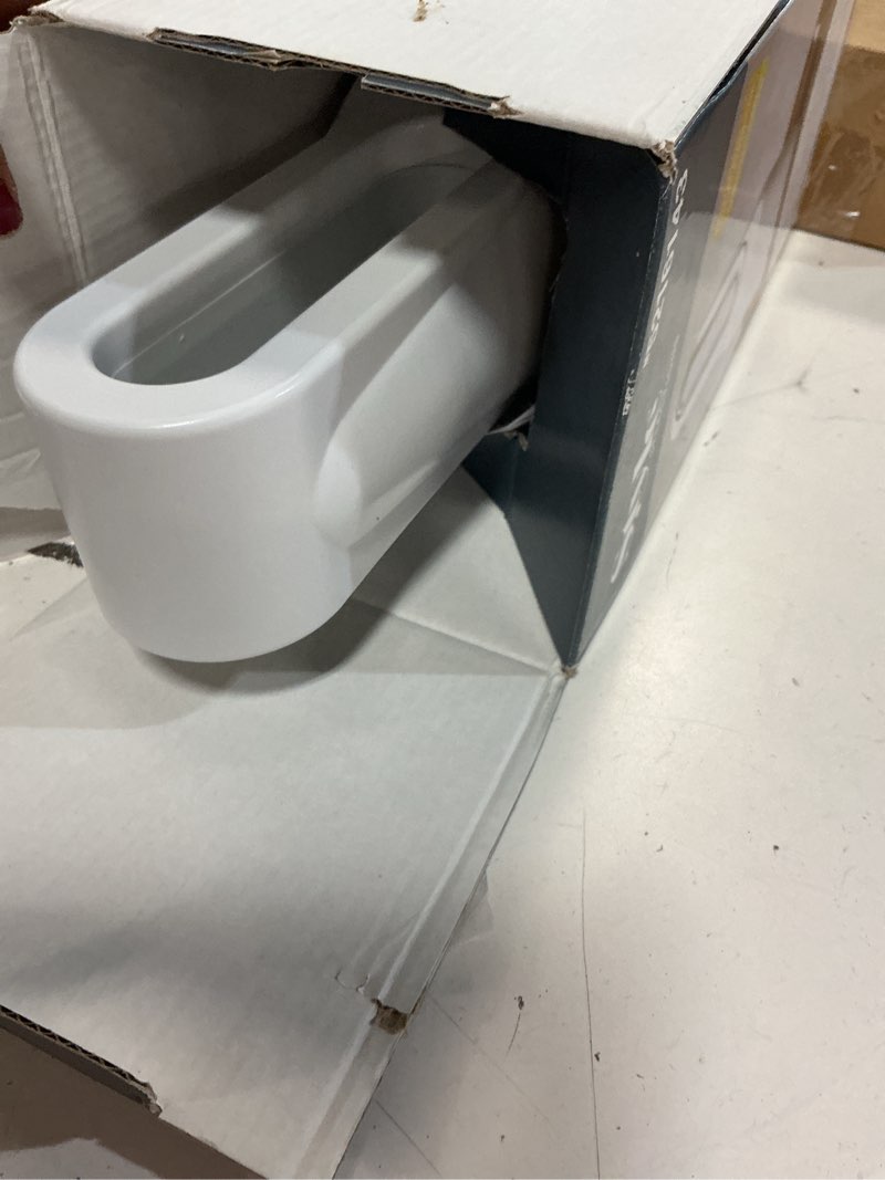 Condition photo showing Good Condition for style selections 13-in 5-volt 3-speed indoor white personal fan