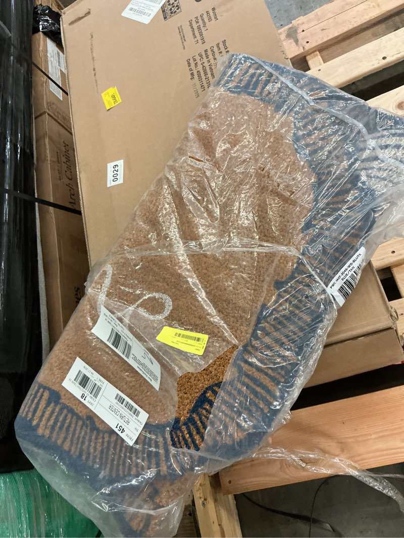 Condition photo showing Good Condition for my texas house welcome bow 30”x48” coir door mat
