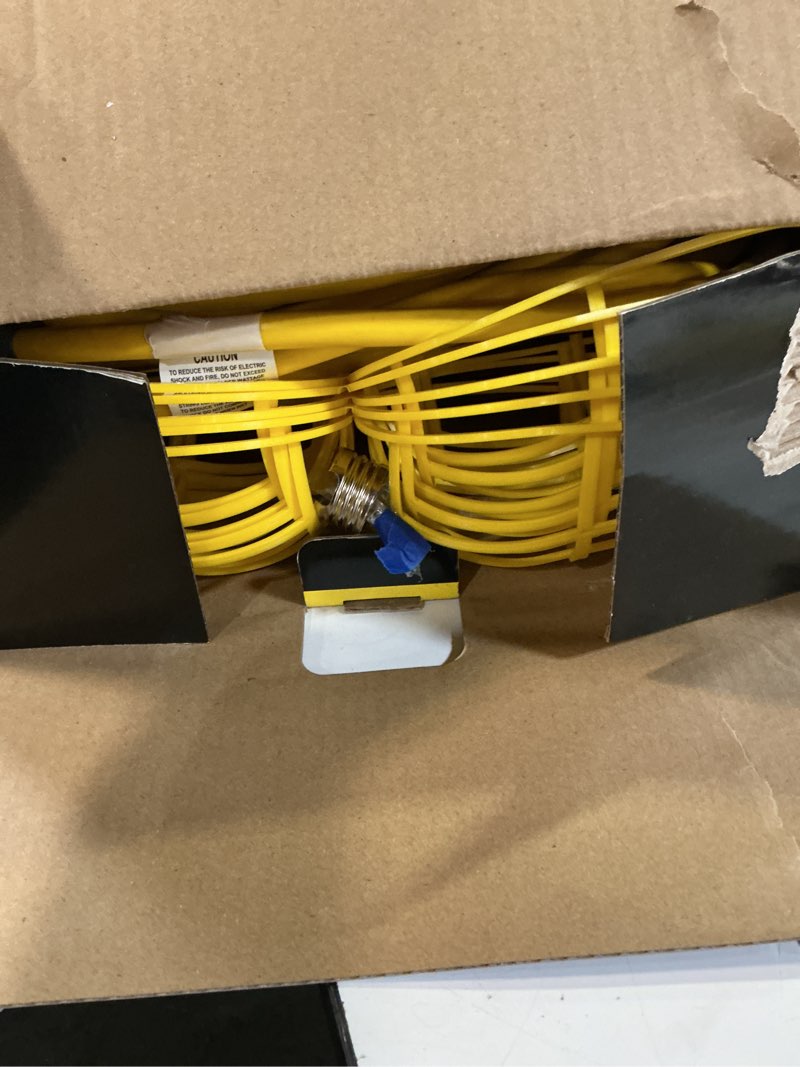 Condition photo showing Good Condition for utilitech 1000 -lumens incandescent plug-in string work light