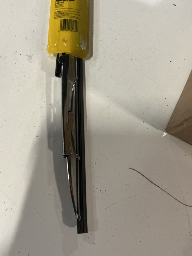 Condition photo showing Good Condition for marinco 34018s 18" deluxe ss wiper blade