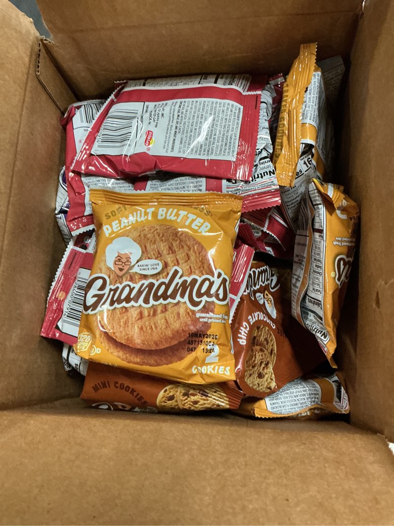 Condition photo showing Good Condition for (best by 19 may 2026) grandma's cookies variety pack 30 count