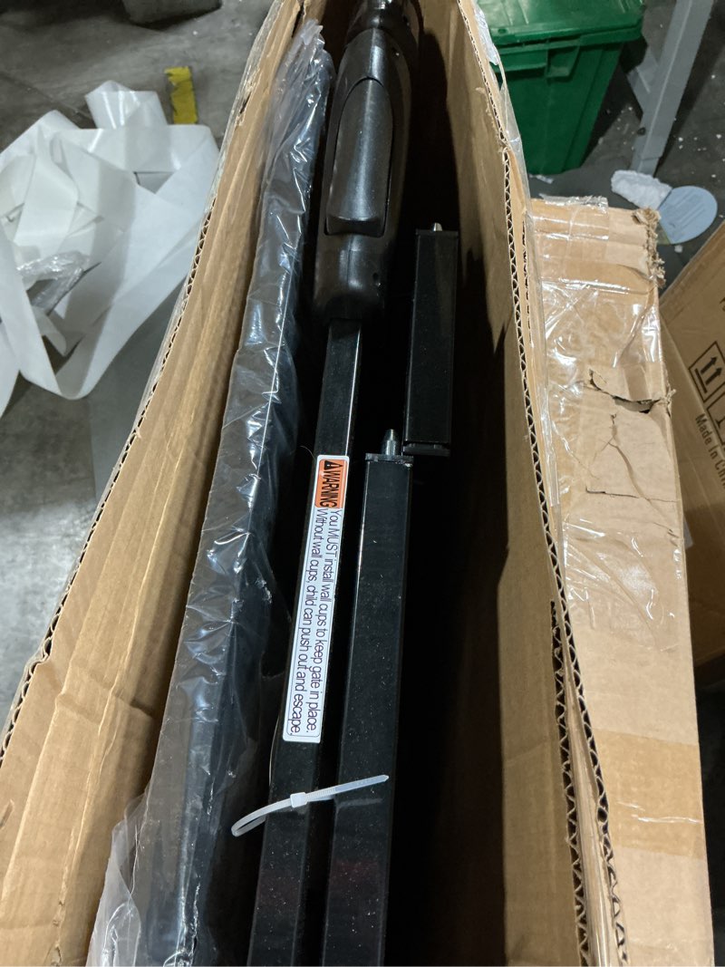 Condition photo showing Good Condition for Extra Wide Baby Gates for Doorways 62.2"-71.65" Extra Wide Baby Gate Dog gate Pressure Mounted Walk Through Pet Gate Black 62.20"-71.65"/158-182cm Metal