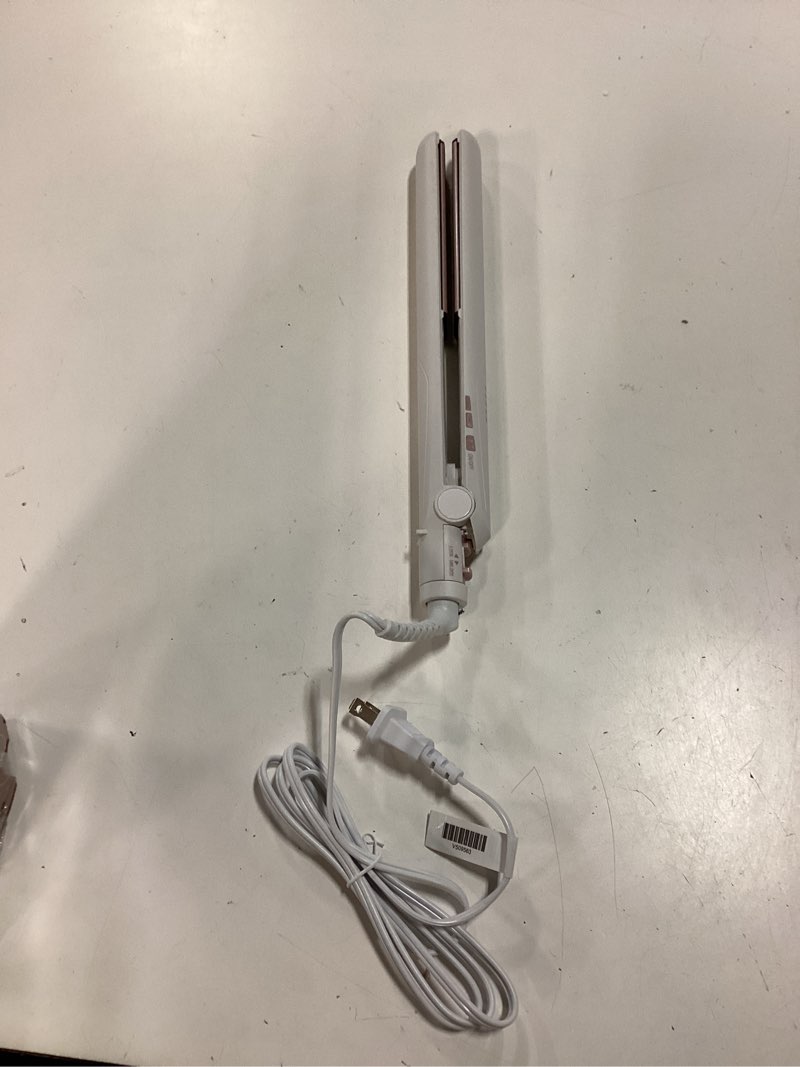 Condition photo showing Good Condition for conair hair straightener, double ceramic, 1" extra-long plates | double ceramic hair straightener for all hair types with 5 heat settings to 410°f, 30-second heat up & a claw clip