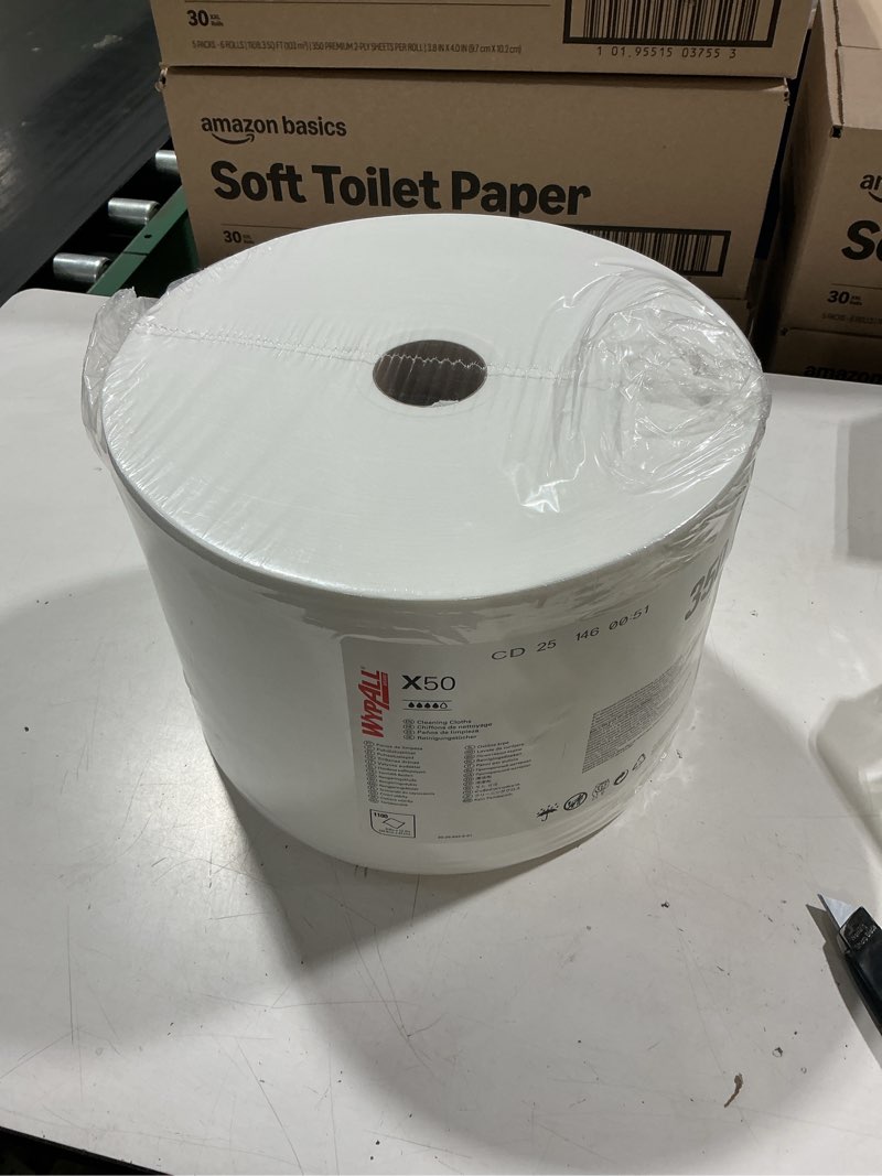 Condition photo showing Good Condition for wypall x50 disposable cloths (35015)  jumbo roll  9.8 x 13.4  white  1 100 sheets per roll