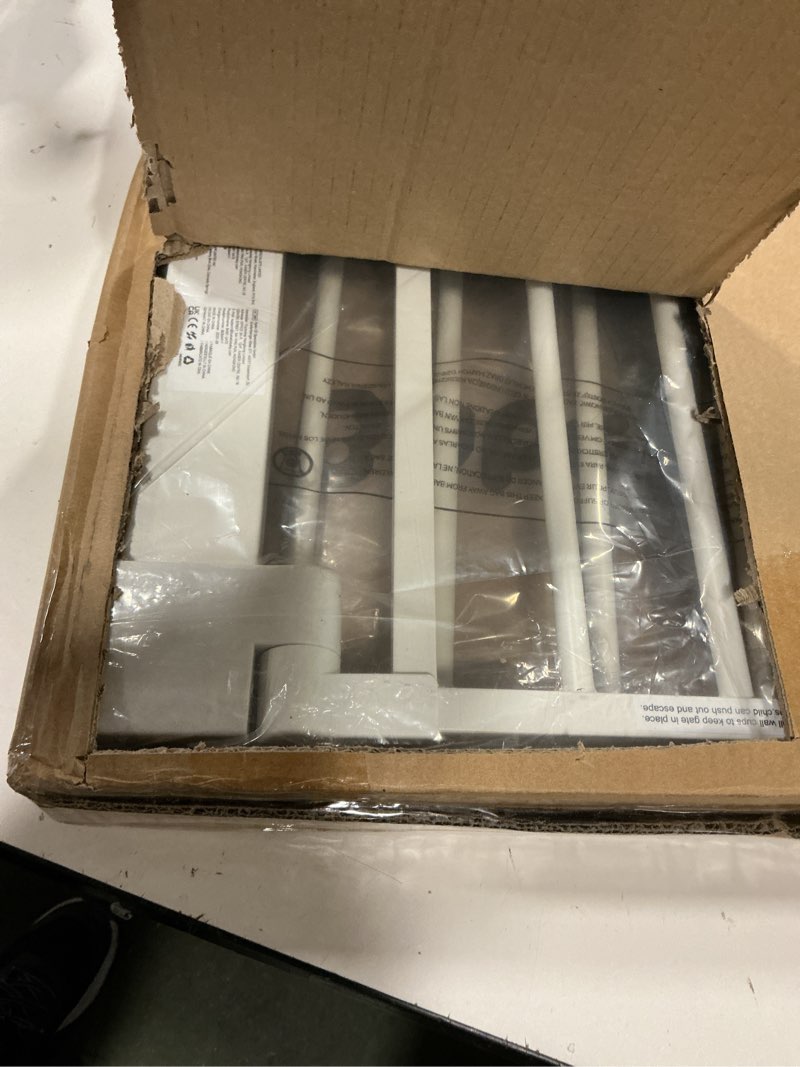 Condition photo showing Good Condition for Babelio Baby Gate for Doorways and Stairs, 26''-40'' Auto Close Dog/Puppy Gate, Easy Install, Pressure Mounted, No Drilling, fits for Narrow and Wide Doorways, Safety Gate w/Door for Child and Pets