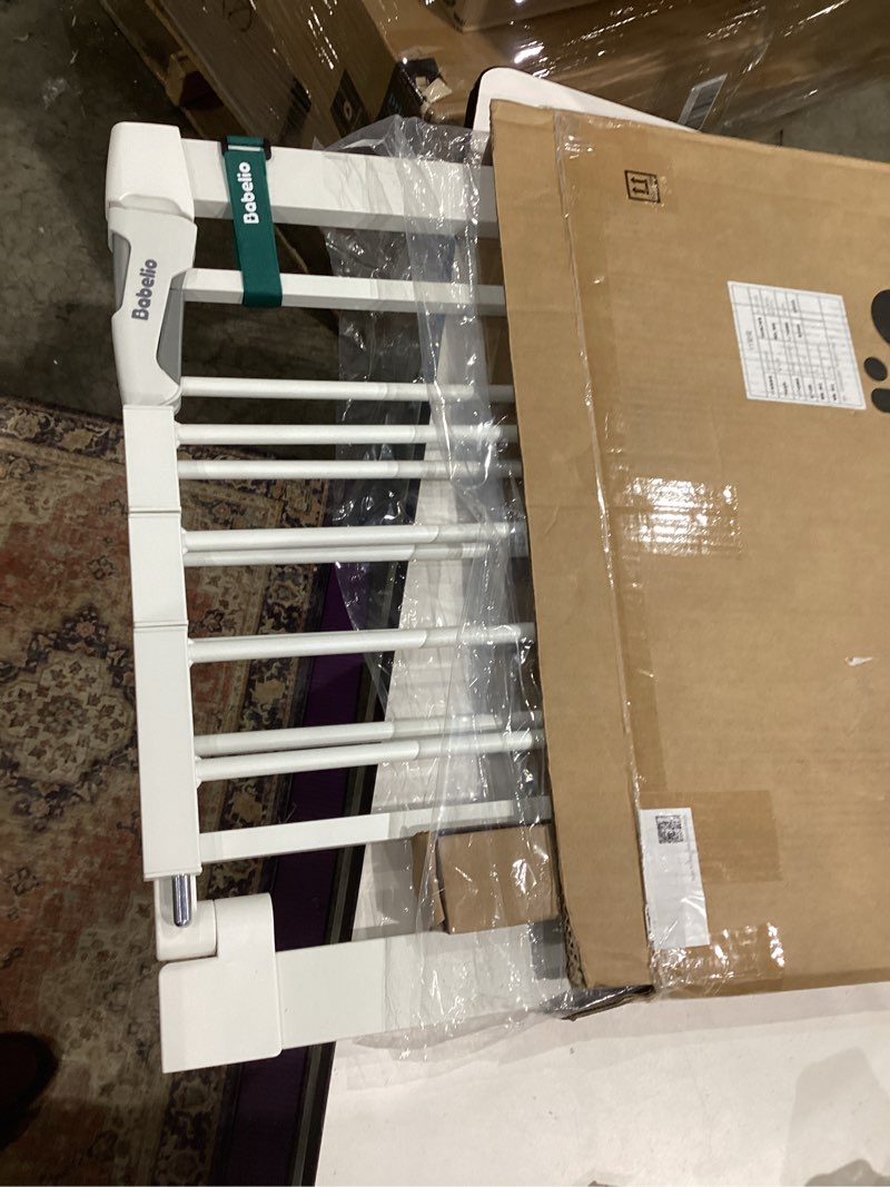 Condition photo showing Good Condition for babelio safety gate door fits for stairs, narrow and wide doorways with auto close, easy install, no drilling, pressure mounted for baby, child, pets, dog/puppy, 26''-40'', white white 30"tall 26"-40" wide