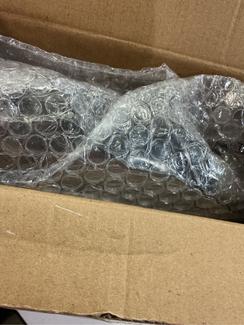 Condition photo showing Good Condition for bUCLA 40PCS Clear and Gold Plastic Plates - Fancy Lace-Edge Clear Plates with Gold Trim Hammered Disposable - Include 20 Each(Dinner&Dessert) for Party & New Year 40PCS Clear Gold