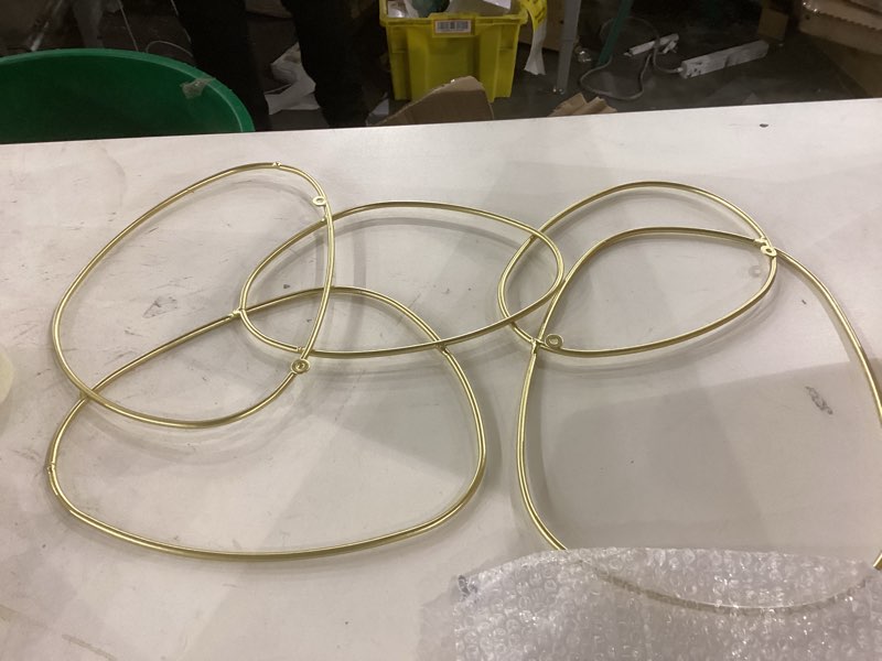 Hicarer 3 Pcs Interlocking Rings Wall Sculpture Gold Metal Home Wall Decor Abstract Aesthetic Gold Decoration for Art Bedroom Living Room Bathroom Home(Circle)