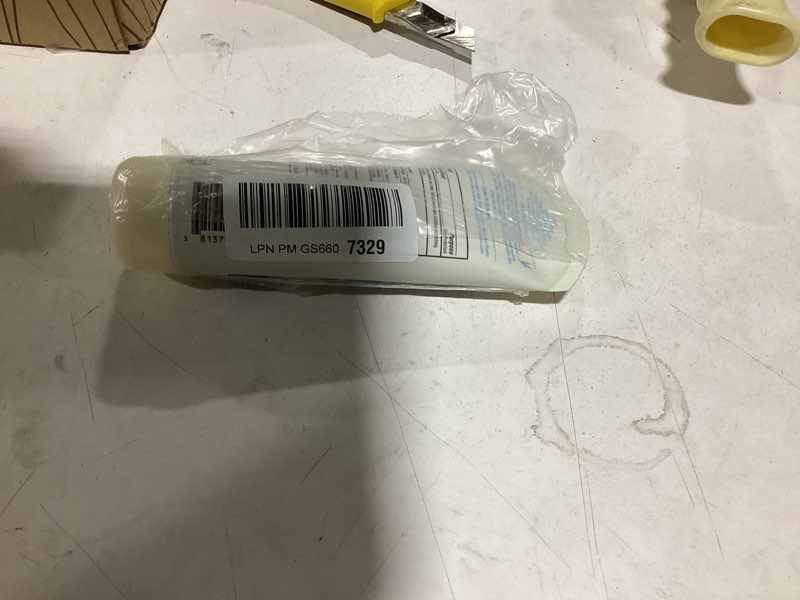Condition photo showing New/Like New for aveeno eczema therapy daily moisturizing body cream for itchy, dry, sensitive skin, soothing eczema relief cream, colloidal oatmeal skin protectant, dye-, steroid- & fragrance-free, 7.3 oz 11 ounce (pack of 1)