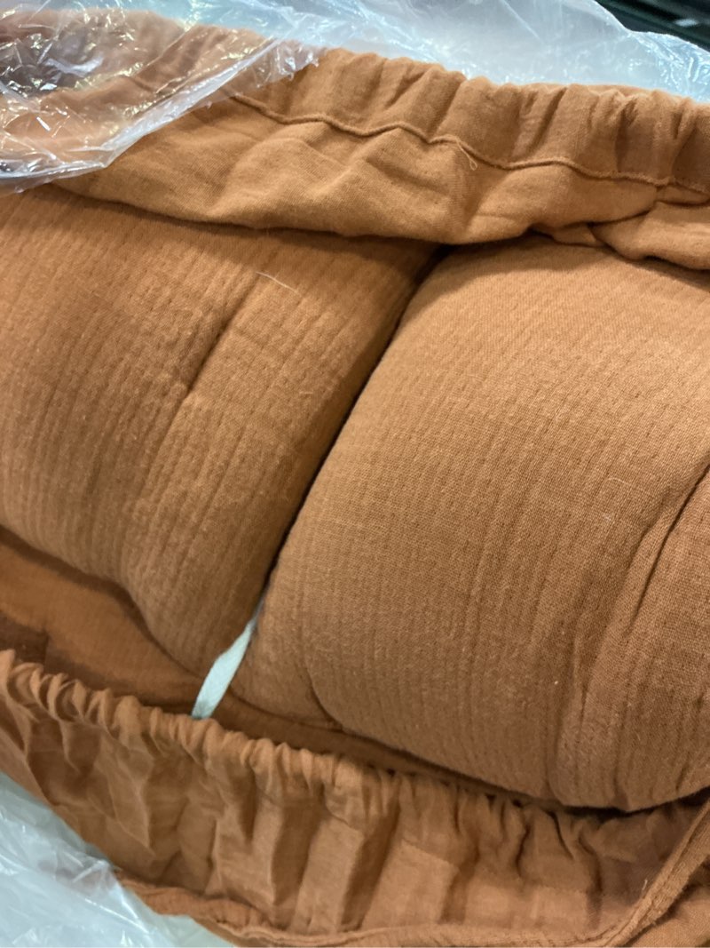 Condition photo showing New/Like New for organic cotton gauze dream quilt set, full/queen, terracotta