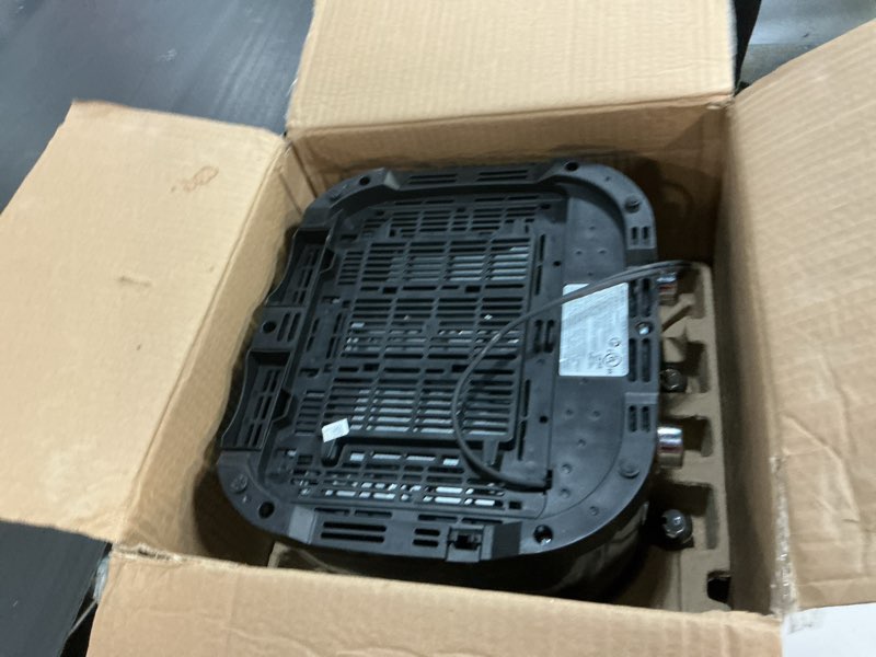 Condition photo showing As Is for Amazon Basics 4 Slice Toaster, 6 Browning Settings, Removable Crumb Tray, Bagel and Defrost Function, Cancel Button, 1600W, Black Black 4 Slice Toaster