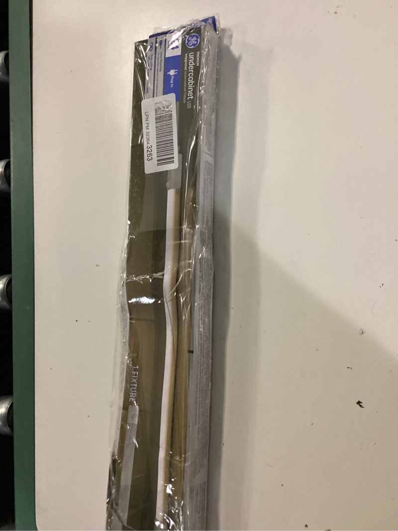 Condition photo showing New/Like New for ge led hd+ undercabinet light fixture, linkable integrated slim profile fixture for kitchens, warm white color, plug-in, 24in (1 pack) 24 inches warm white