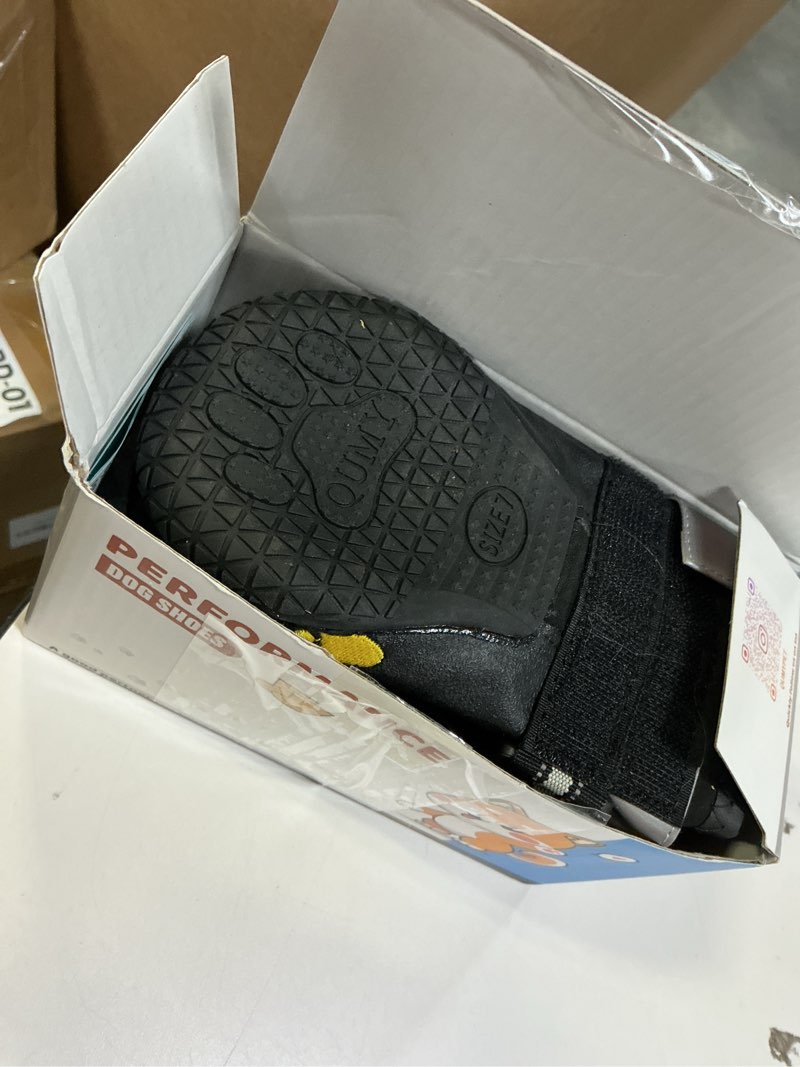 Condition photo showing Good Condition for QUMY Dog Shoes for Large Dogs, Medium Dog Boots & Paw Protectors for Winter Snowy Day, Summer Hot Pavement, Water-Resistant in Rainy Weather, Outdoor Walking, Indoor Hardfloors Skid-Resistant Sole Black Size 7: 2.8''x3.2"(W*L) (Pack of 4)