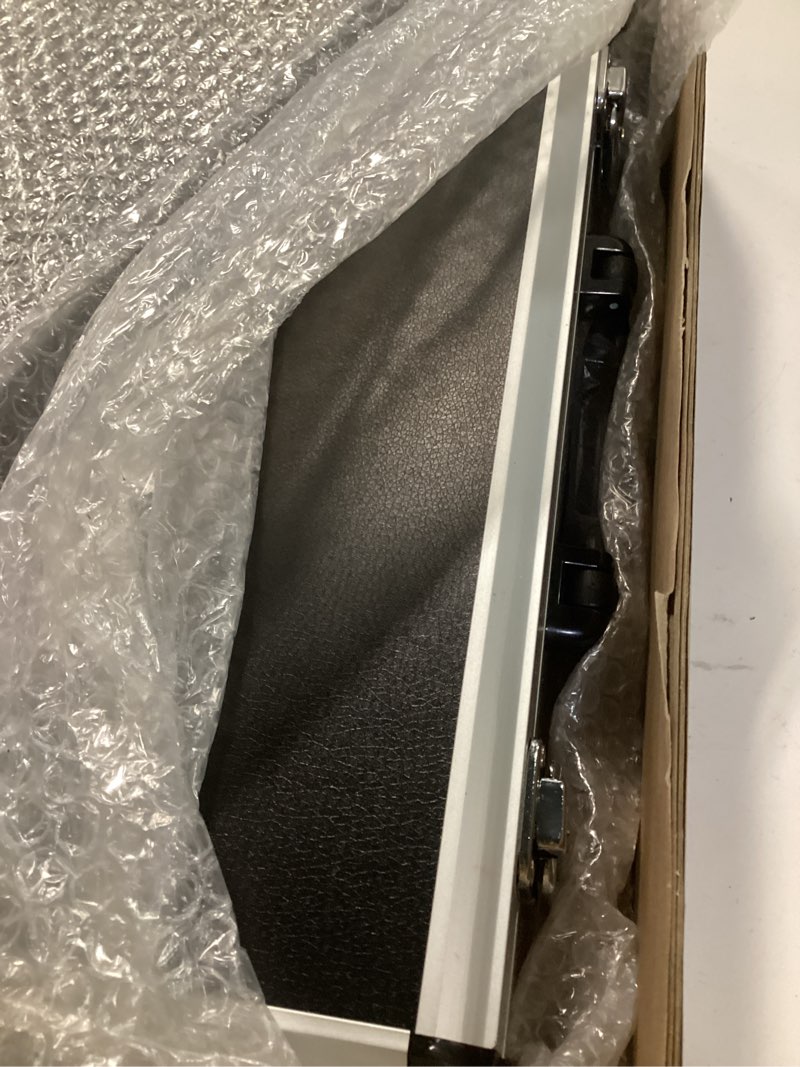 Condition photo showing Good Condition for Shockwave Therapy Machine, Effective Electromagnetic Extracorporeal Shock Wave Therapy Machine Pain Relief Body Massager Muscle Relax Massage Gun with 7 Massage Heads