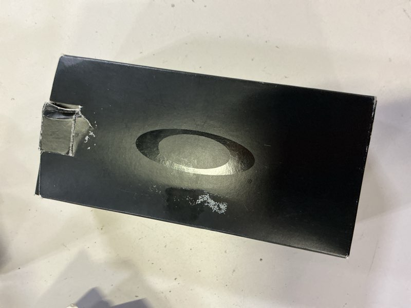 Condition photo showing New/Like New for oakley sutro lite sunglasses