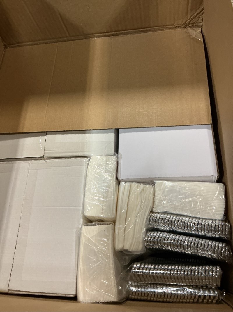 Condition photo showing Good Condition for youbet 700pcs gold plastic dinnerware set - white and gold disposable plates for 100 guest - 200 disposable plates, 300 heavy duty plastic silverware, 100 cups,100 napkins for wedding