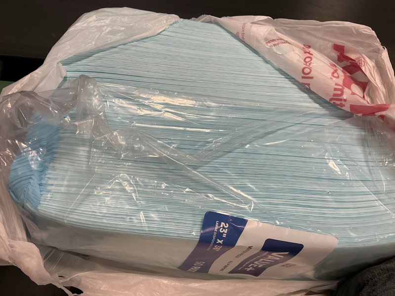 Condition photo showing As Is for Chucks Pads Disposable [50-Pack] Underpads 23x36 Incontinence Chux 23 X 36