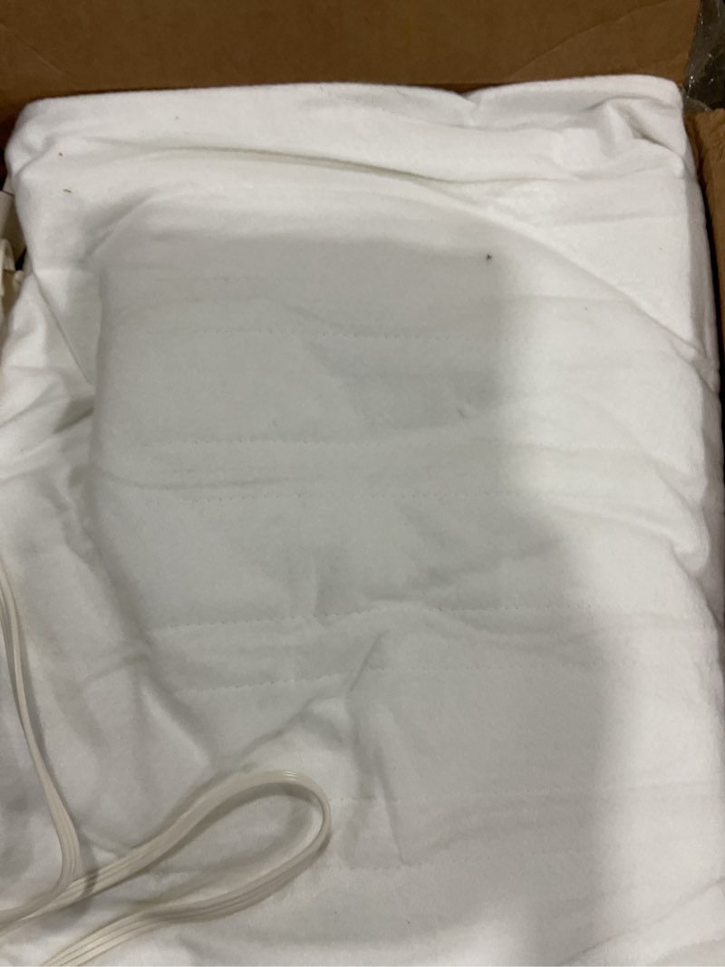 Condition photo showing New/Like New for king size electric zoned heated mattress pad cover dual control,heating blanket with timer,adjustable 1-12 hours auto shut off, 10 heat settings