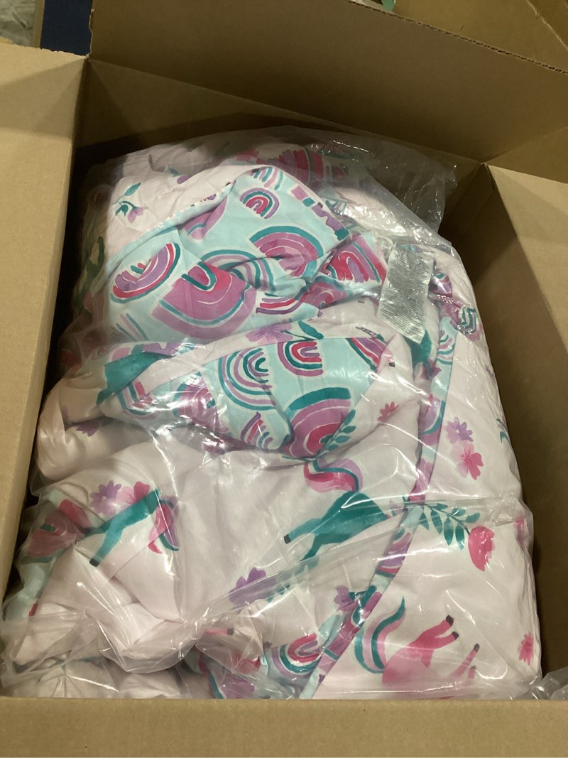 Condition photo showing Good Condition for Amazon Basics Kids' 3 Piece Lightweight Cotton Shell Reversible Comforter Set with Sham, USCTP Certified Cotton Shell, Twin, Unicorns and Rainbows Twin Unicorns and Rainbows