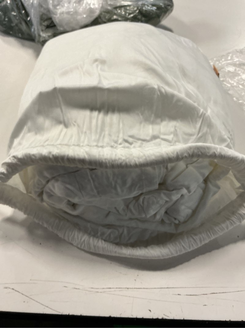 Condition photo showing Good Condition for bamboo sheet set, king, white