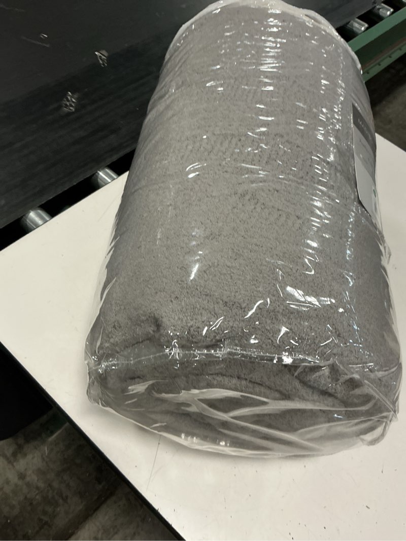 Condition photo showing New/Like New for ellis 3-piece gray polyester full/queen textured knit chenille comforter set