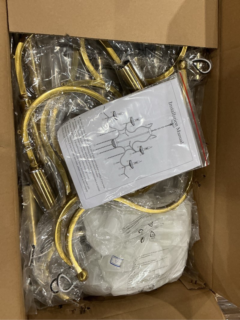 Condition photo showing Good Condition for gold chandelier