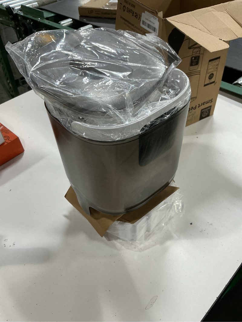 Condition photo showing New/Like New for papifeed 5g wifi automatic cat feeders: smart automatic cat food dispenser with slow feeding mode, detachable for easy cleaning, pet feeder with alexa, 1-30 meals per day for multiple pets (6l/25 cup) white pro