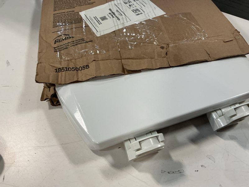 Condition photo showing Good Condition for Bemis 1500EC 390 Lift-Off Wood Elongated Toilet Seat, Cotton White (Pack of 1)