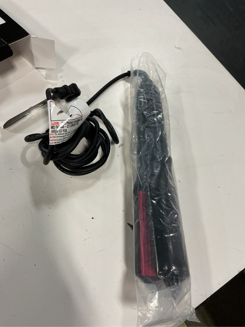 Condition photo showing Good Condition for terviiix hair crimper for women with 4 interchangeable plates, keratin & argan oil infused crimping iron for hair, volumizing crimper hair iron with 5 heat settings & 60 min auto off black