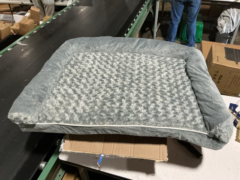 Condition photo showing Good Condition for bfpethome dog beds for large dogs, orthopedic dog bed for medium large dogs,big waterproof couch pet bed with removable washable cover