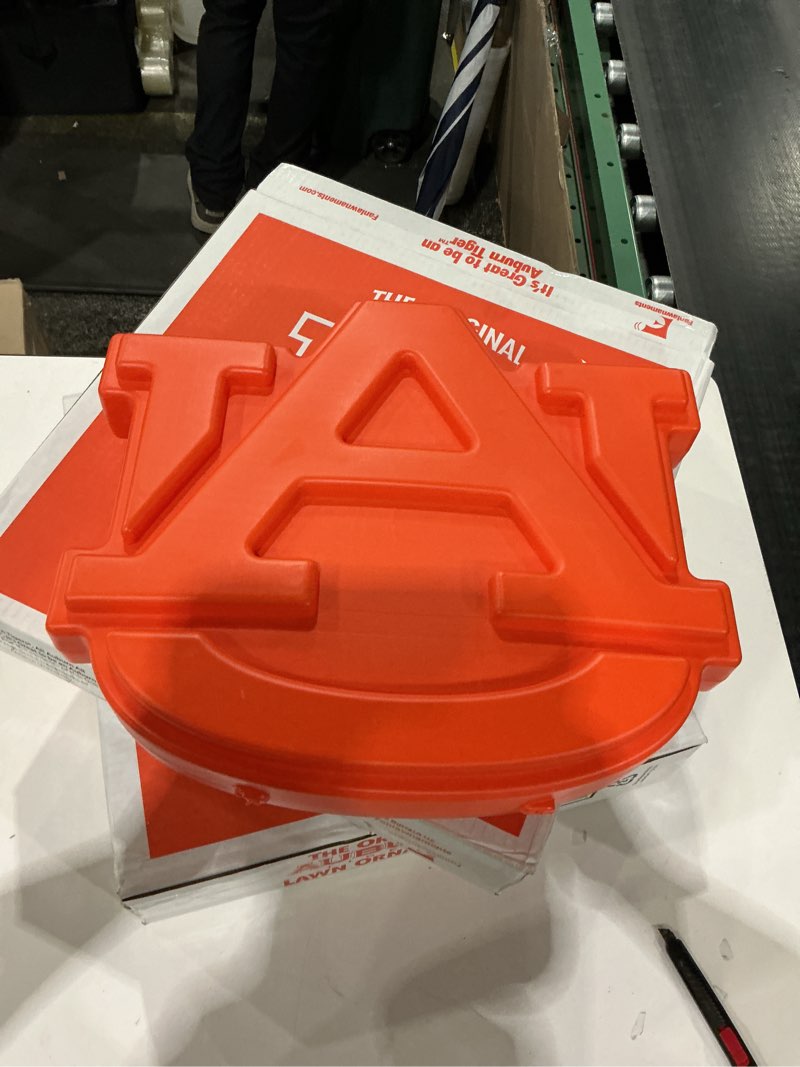 Fanlawnaments The Original Auburn Lawn Ornament (Amazon)