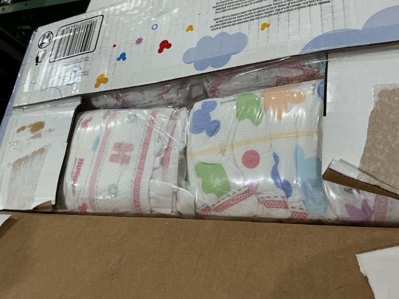 Condition photo showing Good Condition for huggies size 5 diapers, snug & dry baby diapers, size 5 (27+ lbs), 84 count, packaging may vary size 5 84