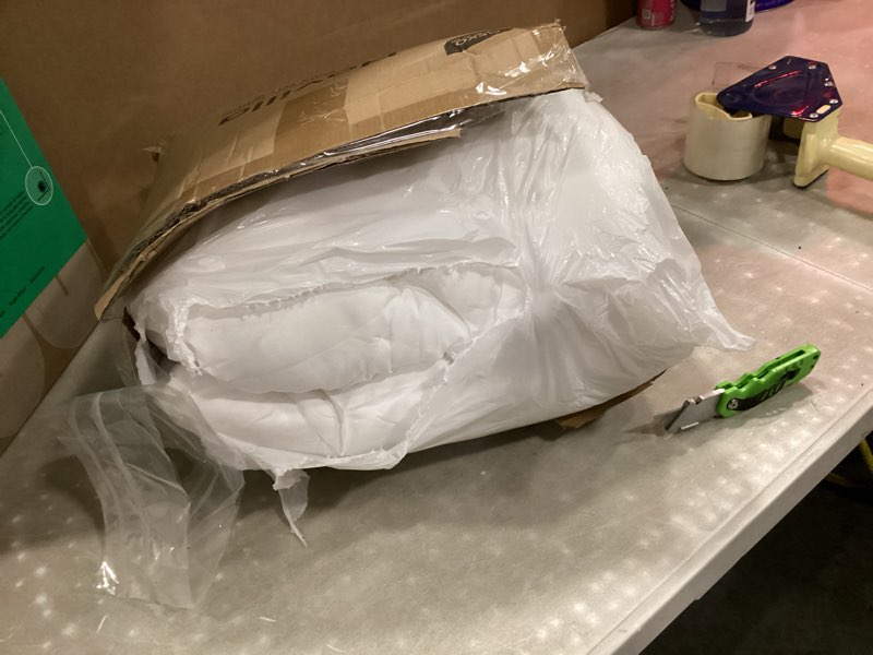 Condition photo showing As Is for size unknown novilla flannel mattress topper, ultra soft faux fur mattress pad with deep pocket, quilted thickened warm bed topper for winter, mattress, machine washable, white white