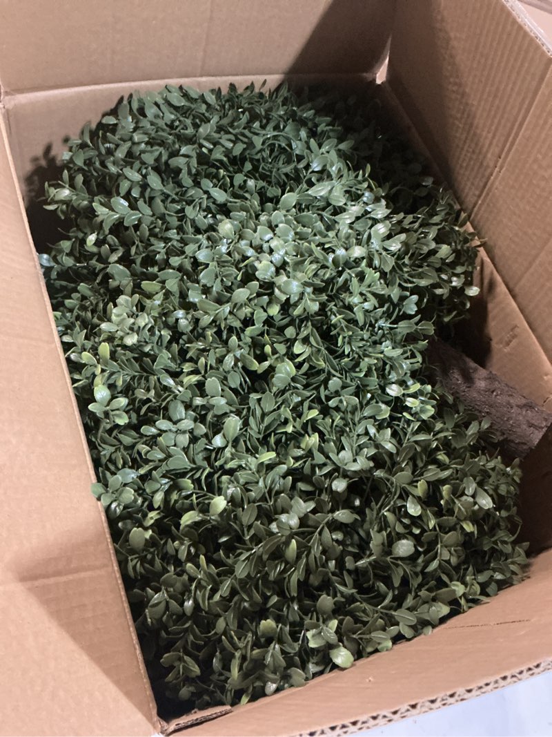 Condition photo showing Good Condition for QIANYUN Artificial Boxwood Ball Bush- Faux Boxwood Decorative Balls for Backyard, Balcony,Garden, Wedding and Home Décor (2, 22inch) 22inch 2