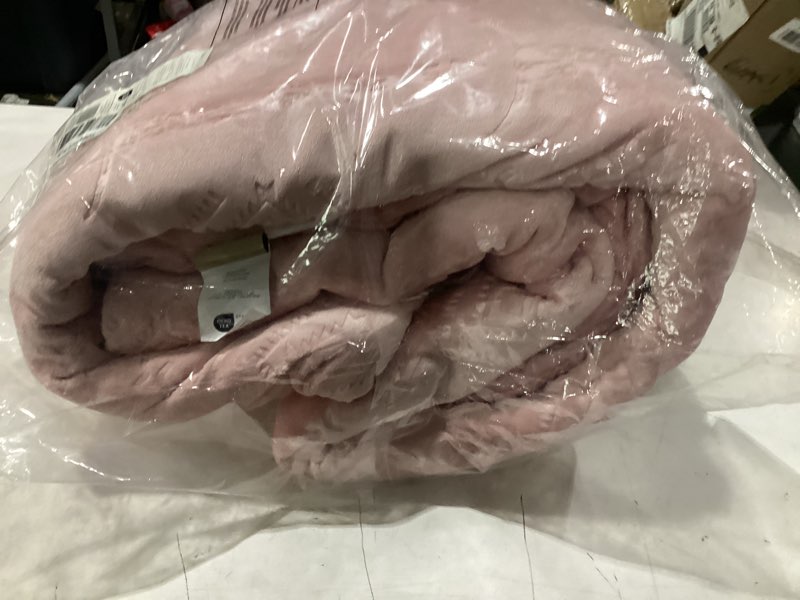 Condition photo showing Good Condition for wrangler - twin/twin xl comforter set, soft & reversible bedding for year round comfort, 3 piece bed set with matching pillowcase & bonus decorative pillow (steer head stripe/on the ranch pink) twin/twin xl steer head stripe/on the ranch pink