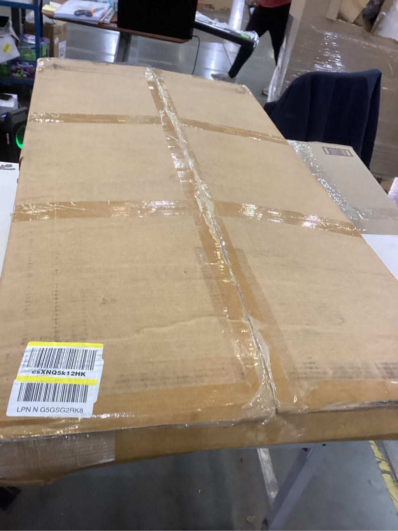 Condition photo showing New/Like New for Laundry cart